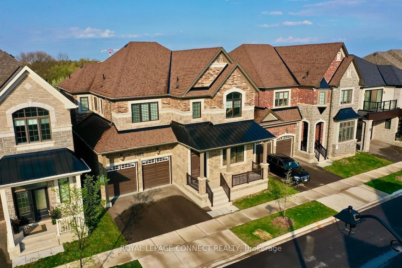 1428 Ford Strathy Crescent