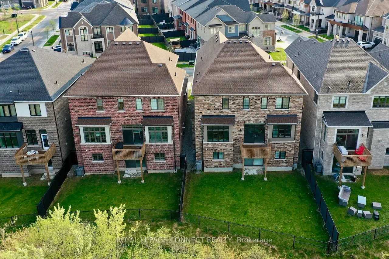 1428 Ford Strathy Crescent