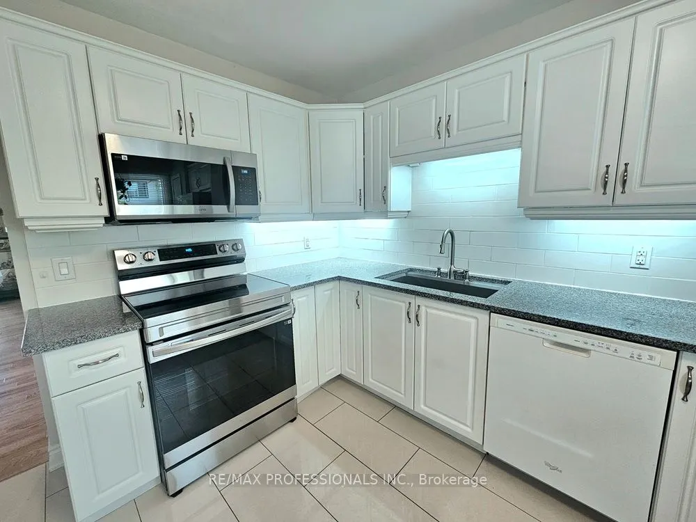 2651 Aquitaine Avenue, #40