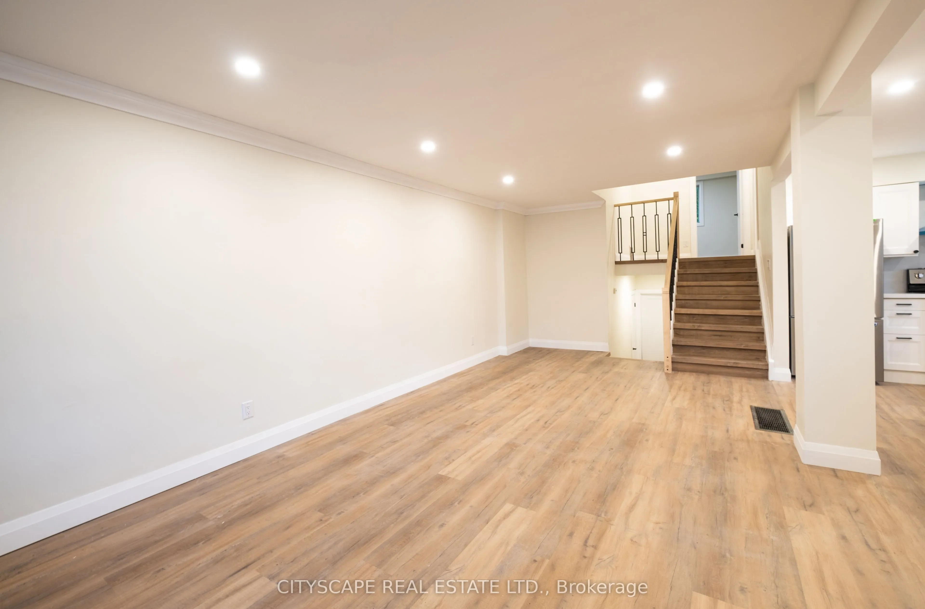 48 Clayhall Crescent
