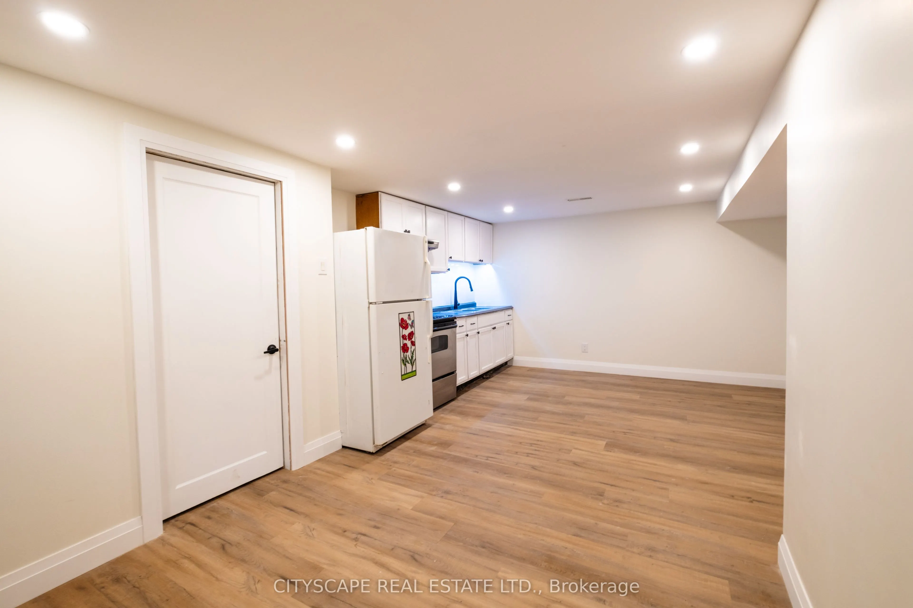 48 Clayhall Crescent
