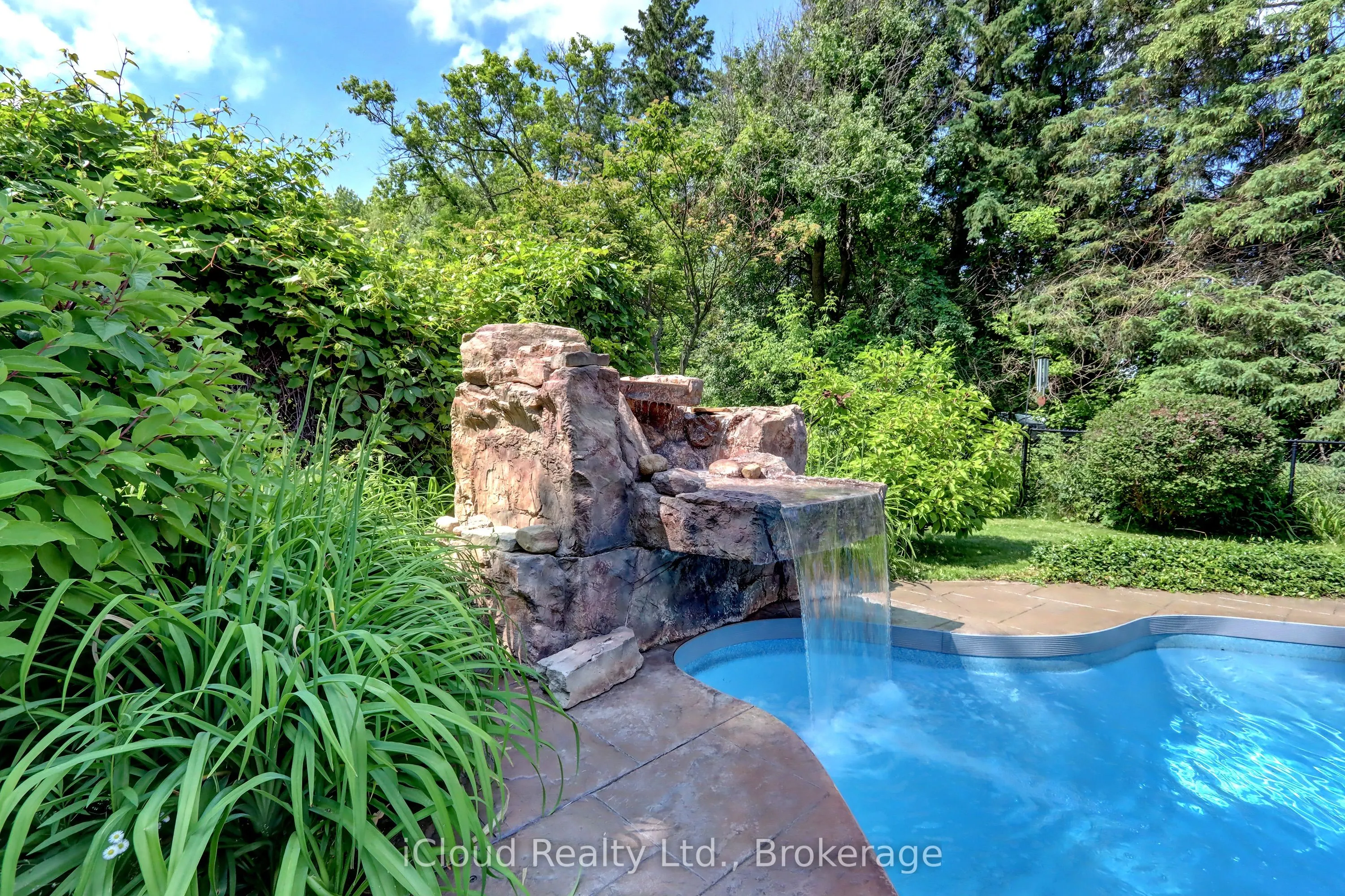 4 Stewarttown Road