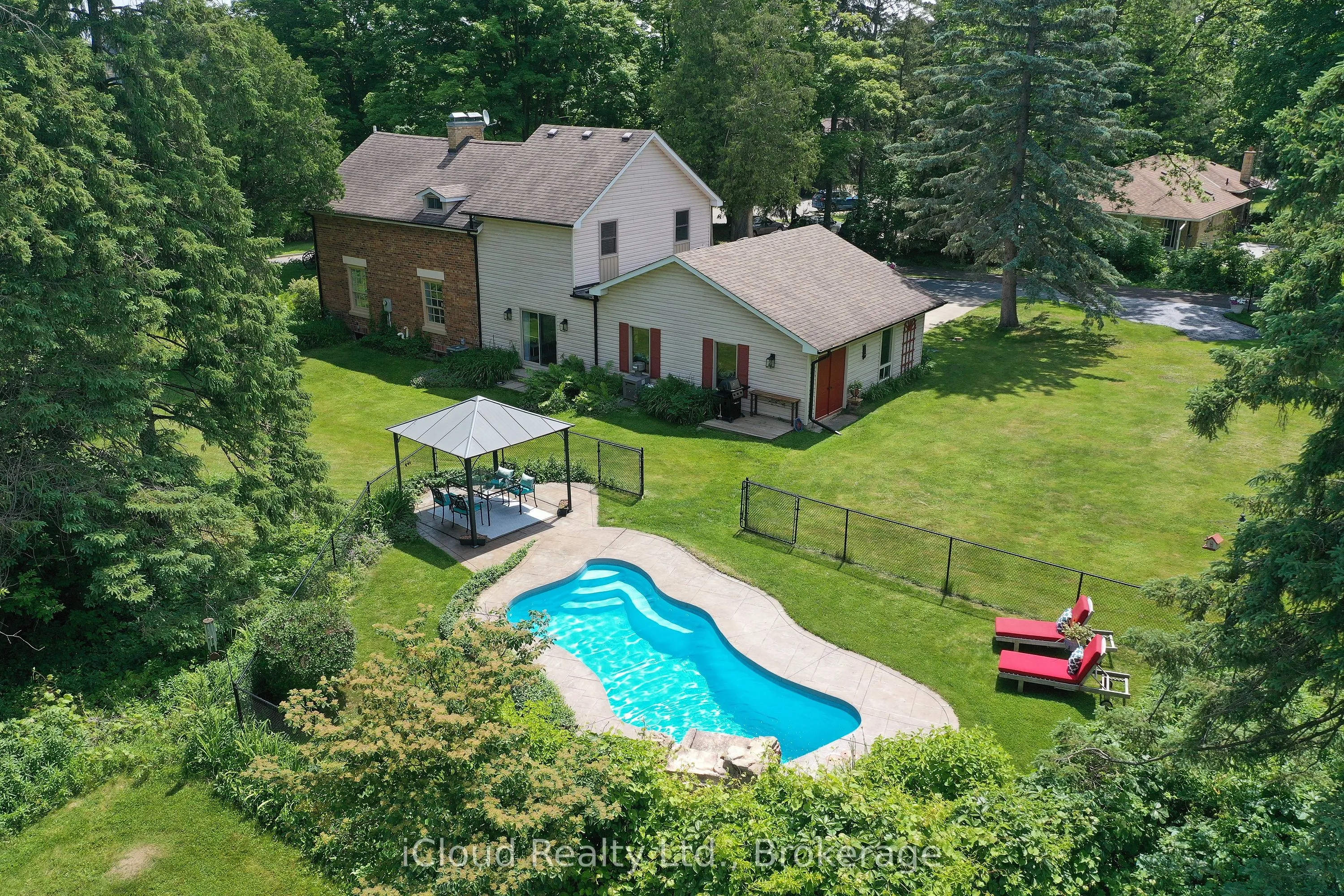 4 Stewarttown Road