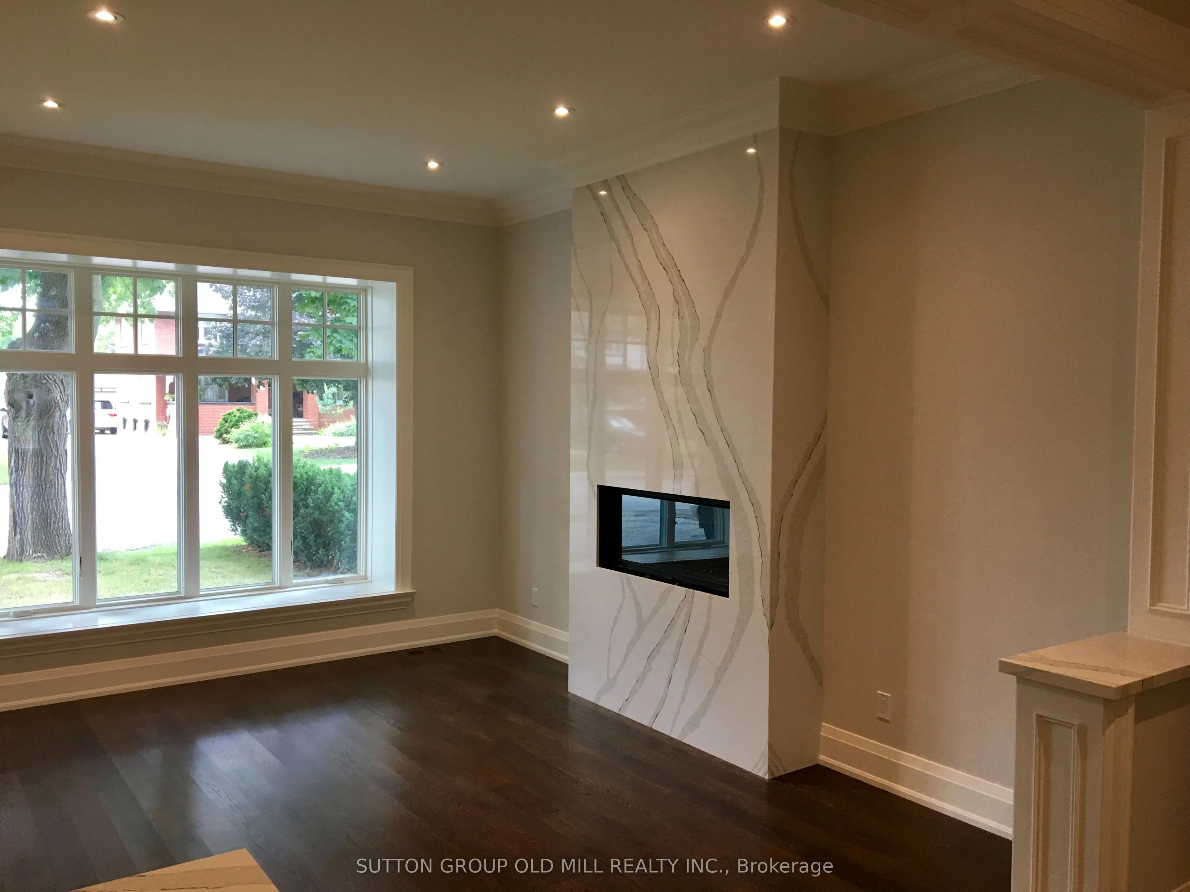187 The Kingsway