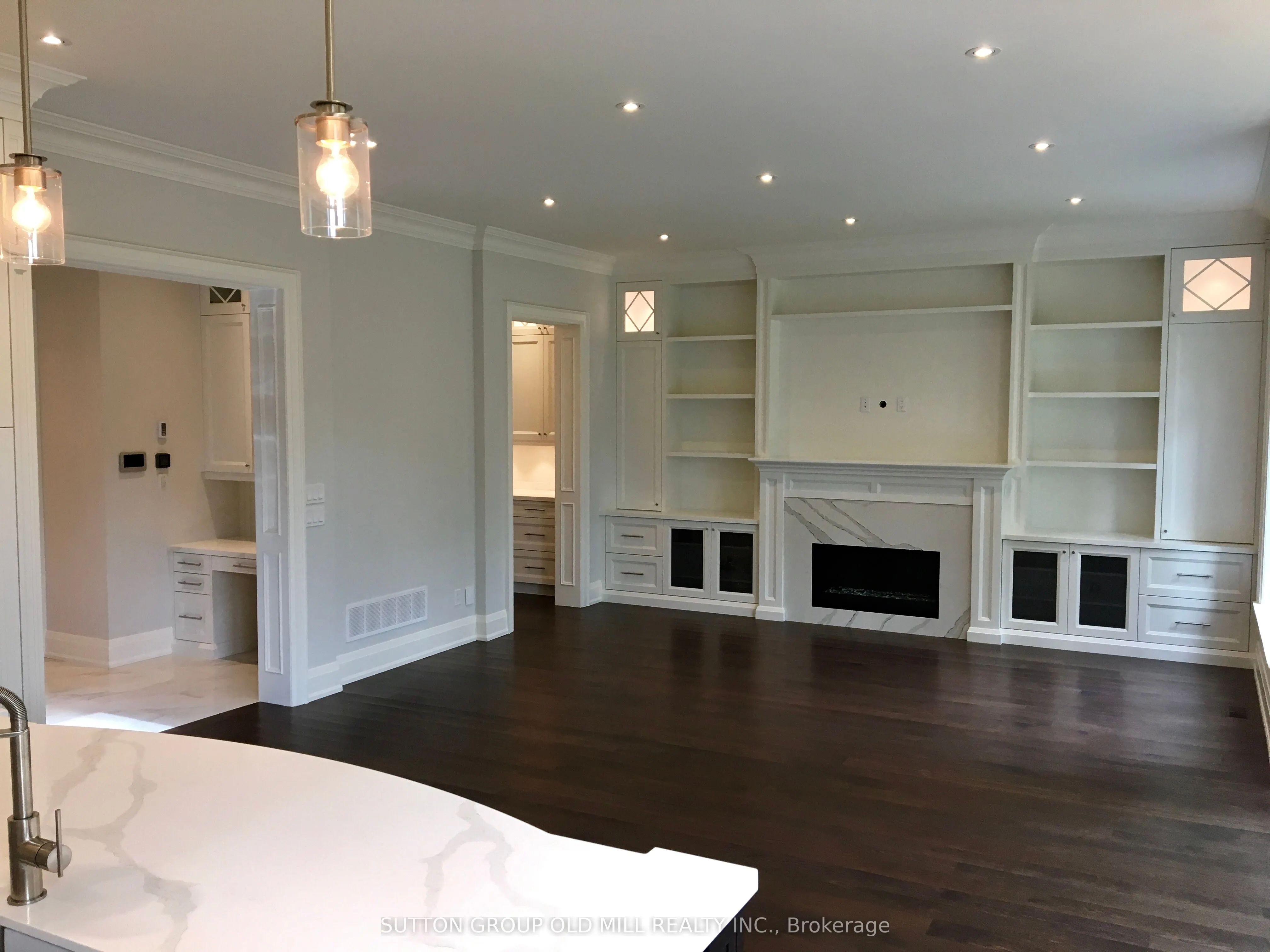 187 The Kingsway