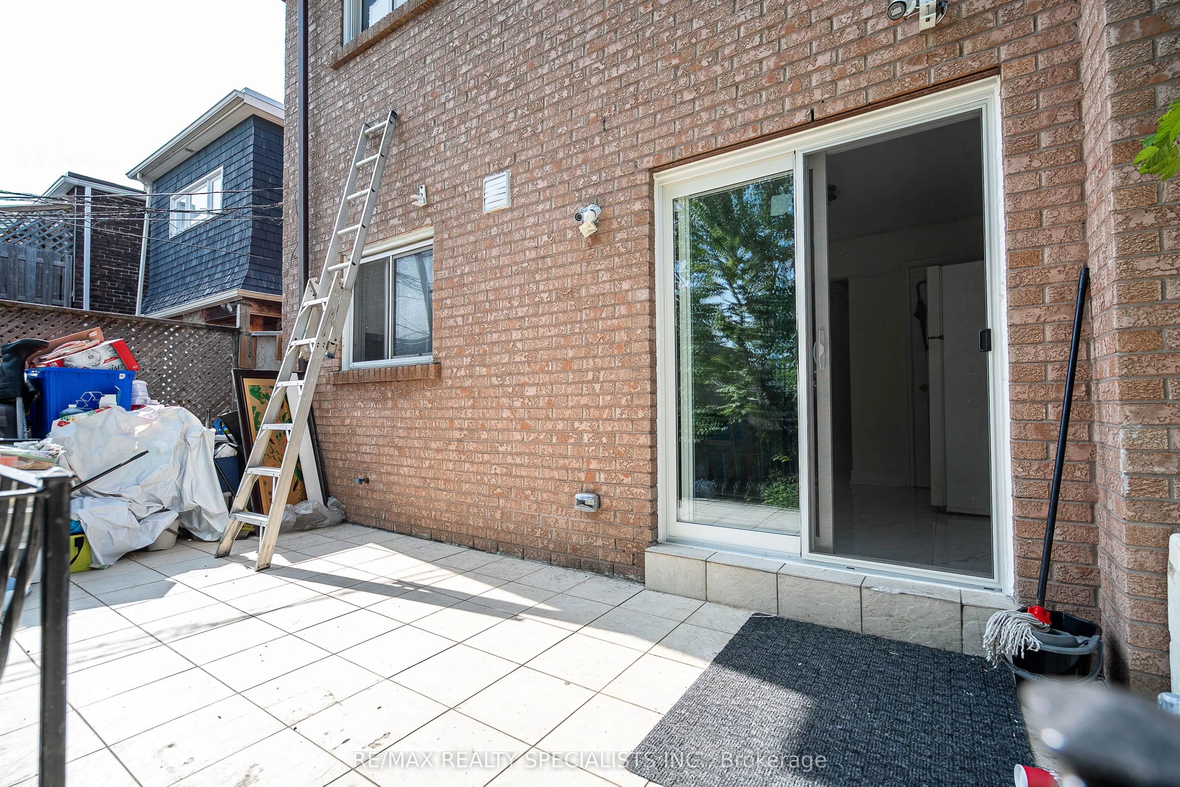 25 Auburn Avenue
