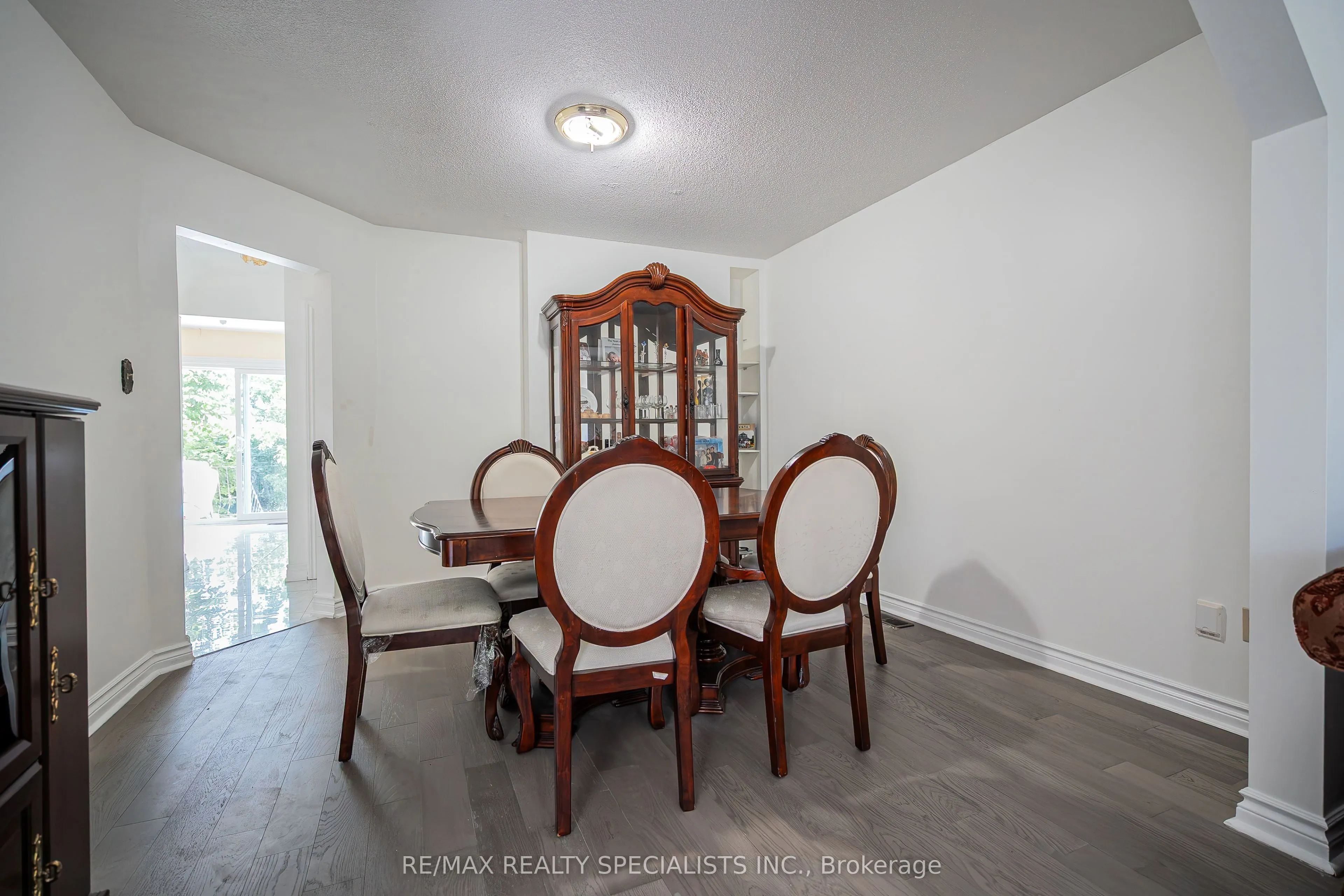 25 Auburn Avenue