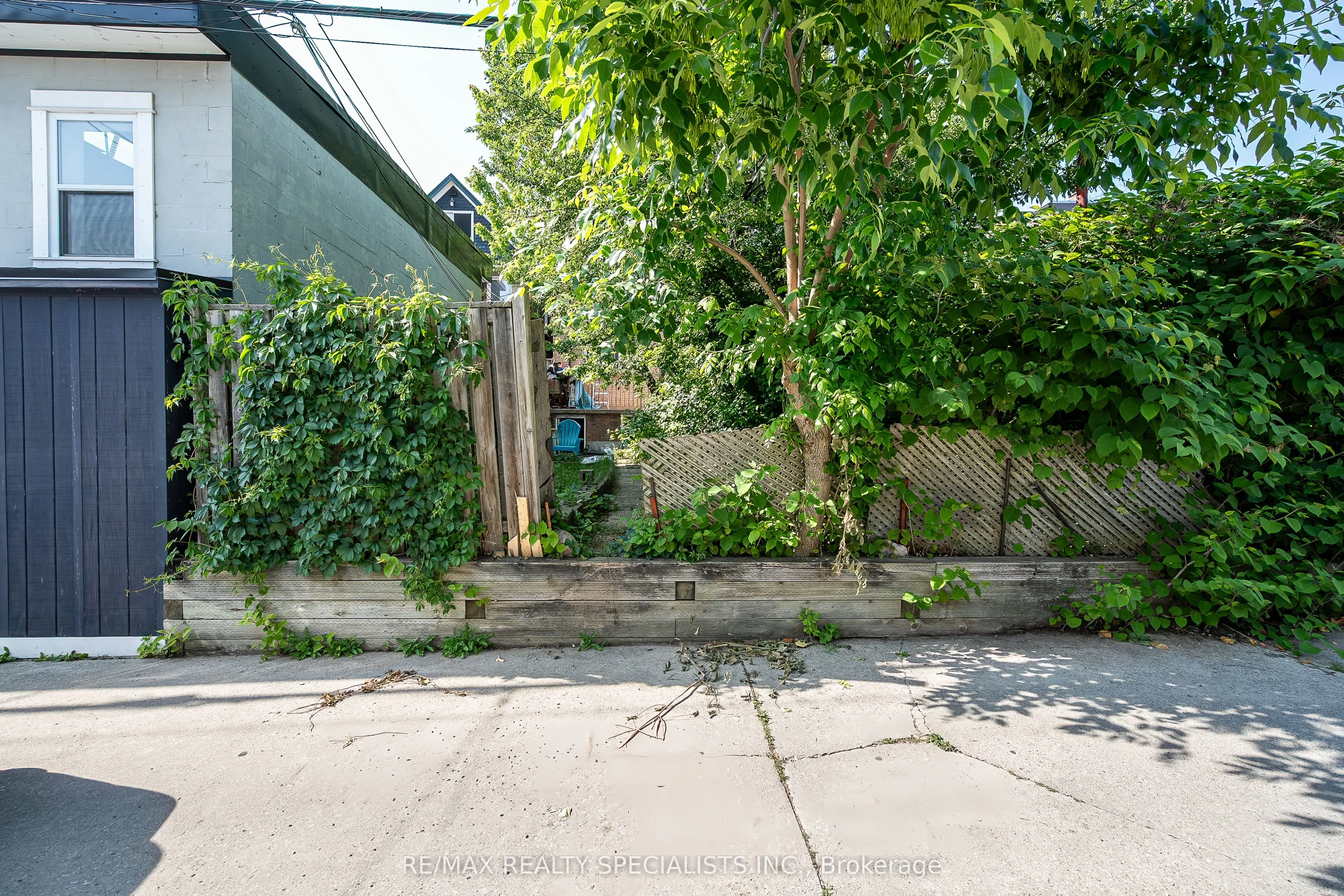 25 Auburn Avenue