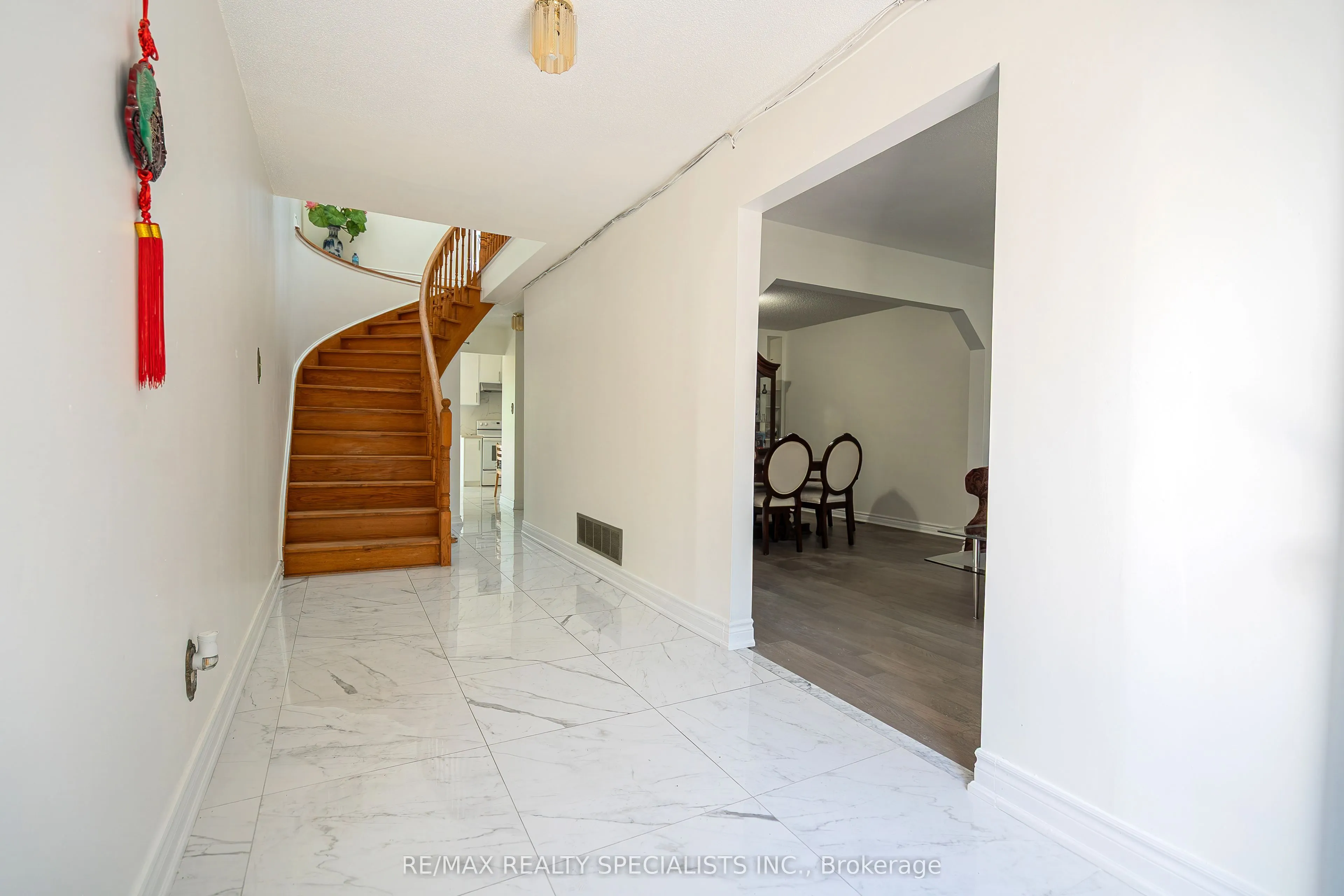 25 Auburn Avenue