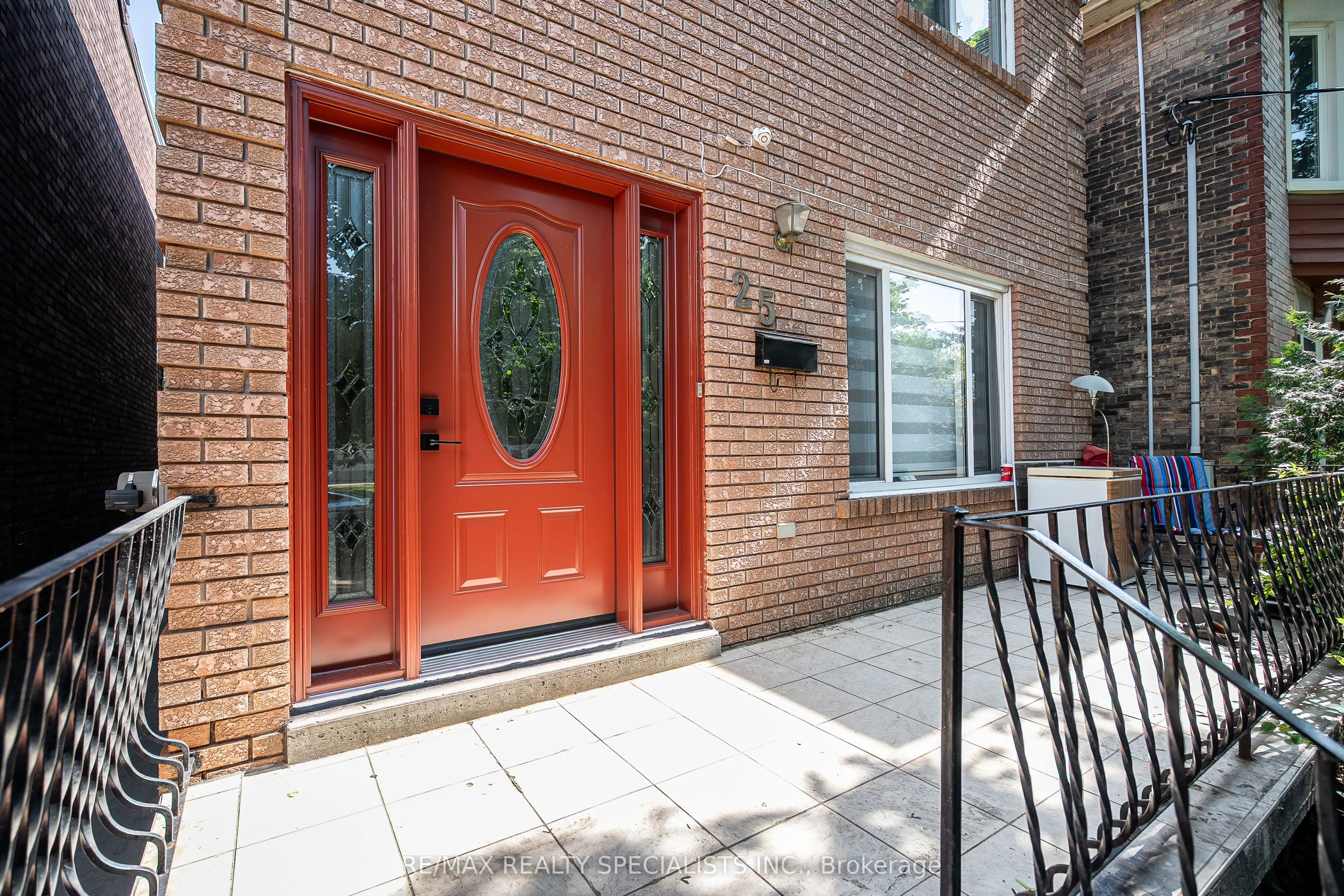 25 Auburn Avenue