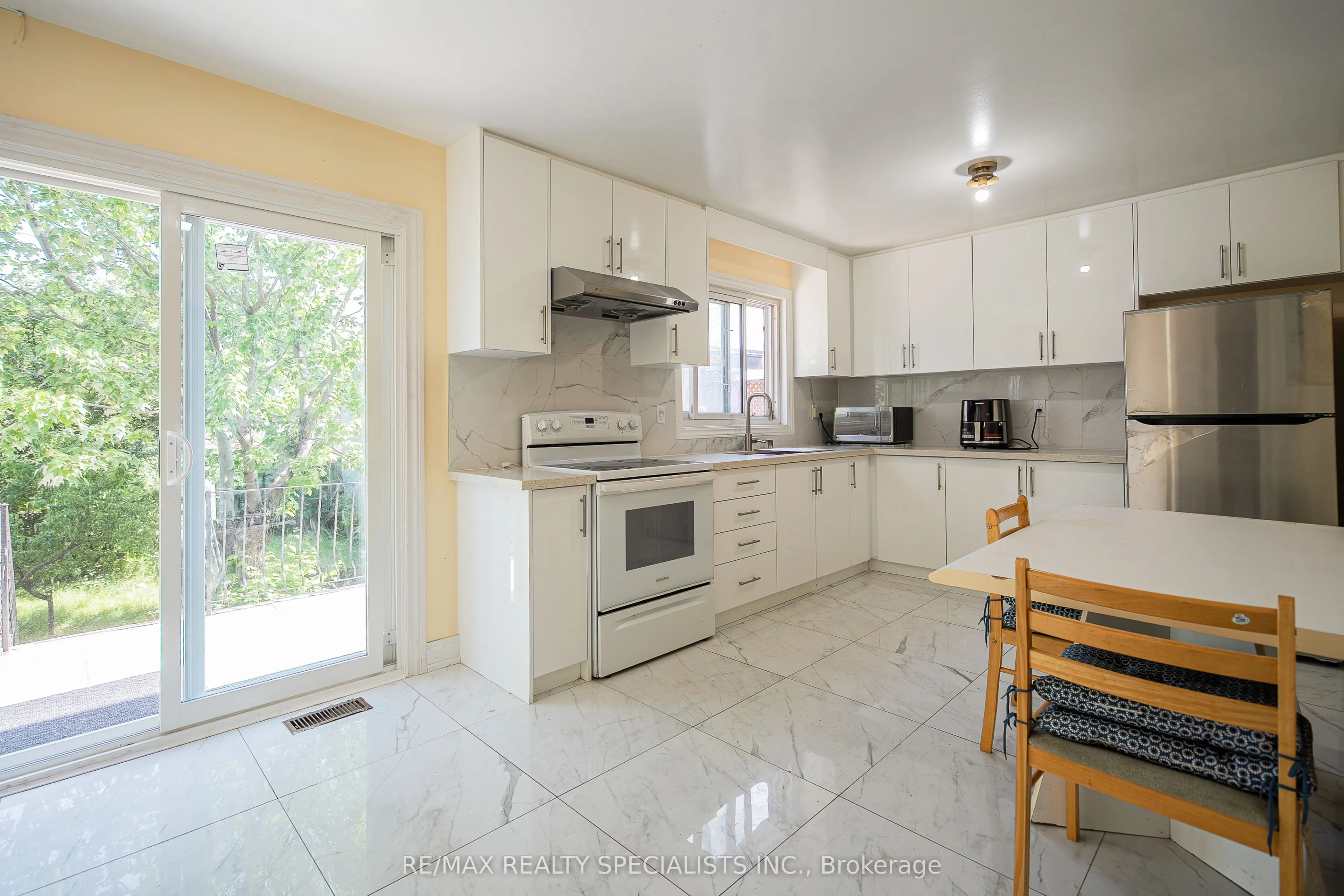 25 Auburn Avenue