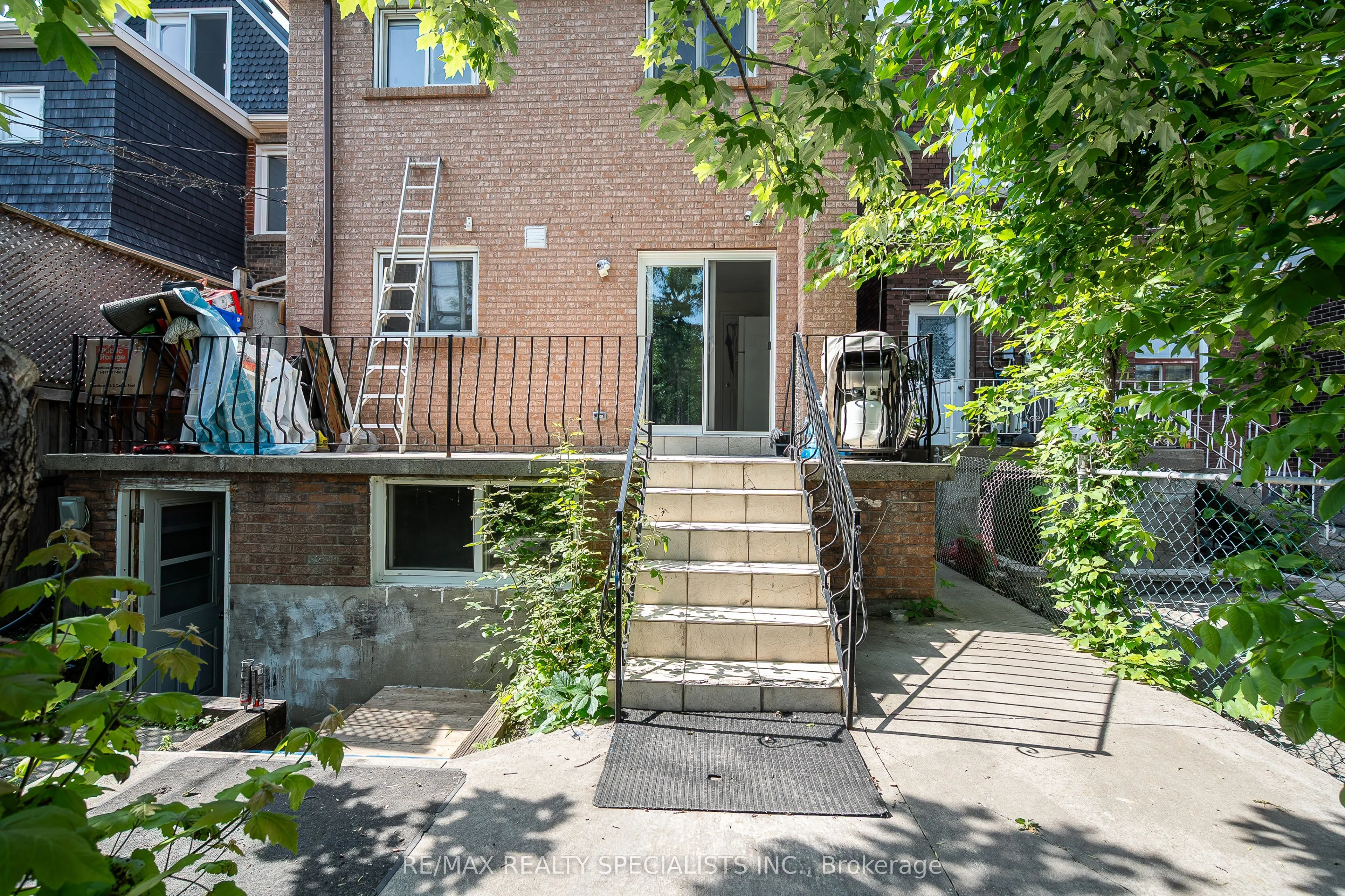 25 Auburn Avenue