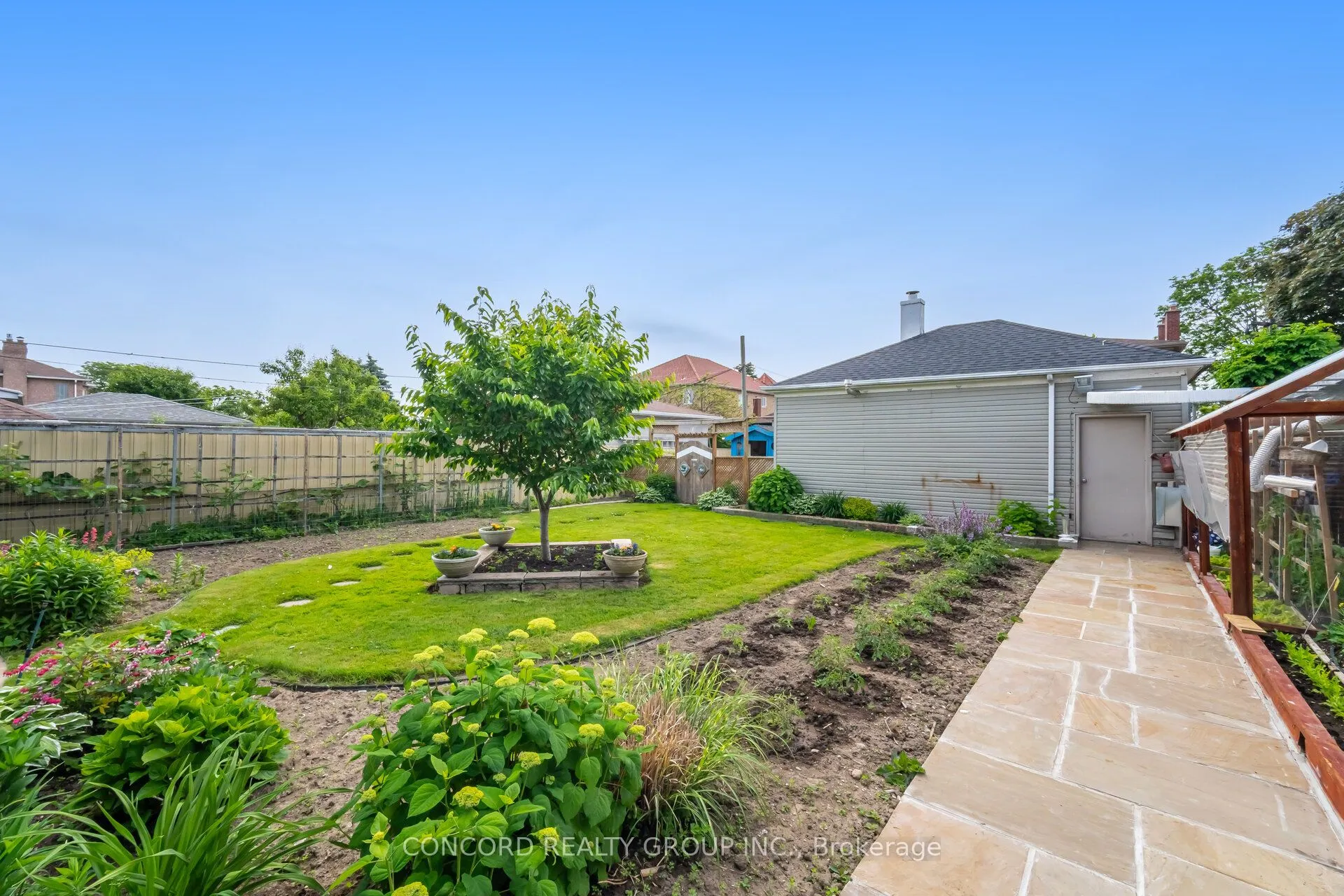 125 Plewes Road