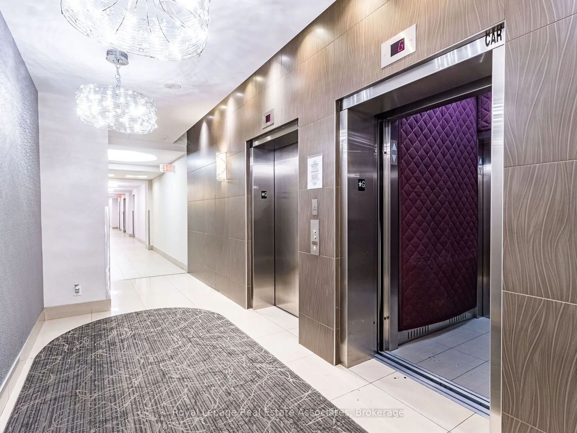 3865 Lake Shore Boulevard W, #401