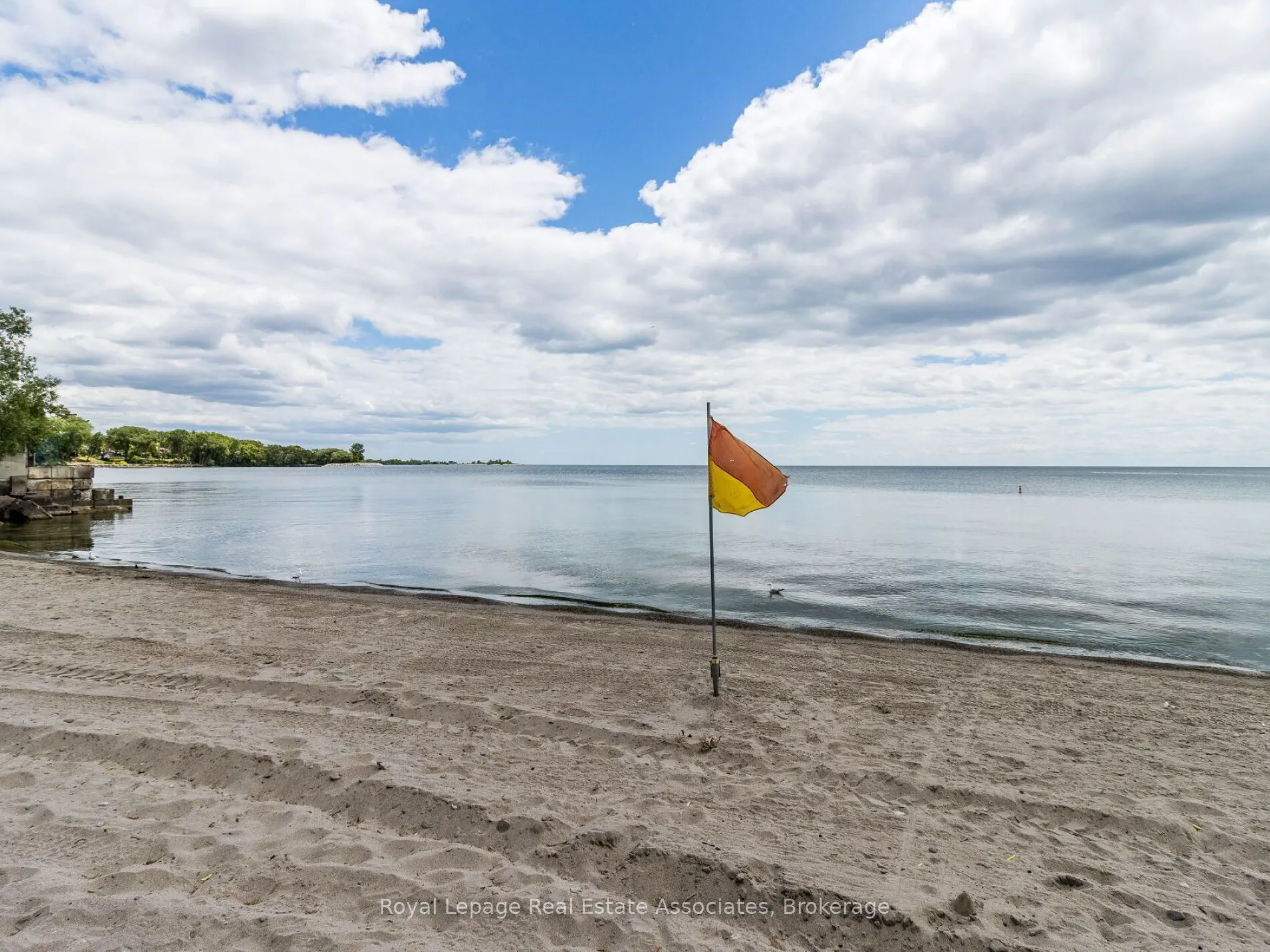3865 Lake Shore Boulevard W, #401