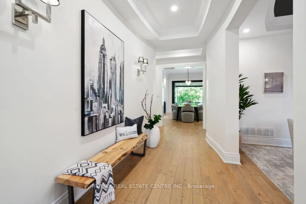 10 Crown Forest Court