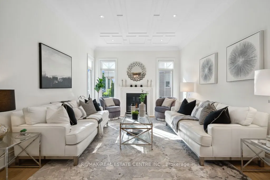 10 Crown Forest Court