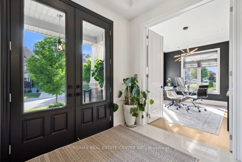 10 Crown Forest Court