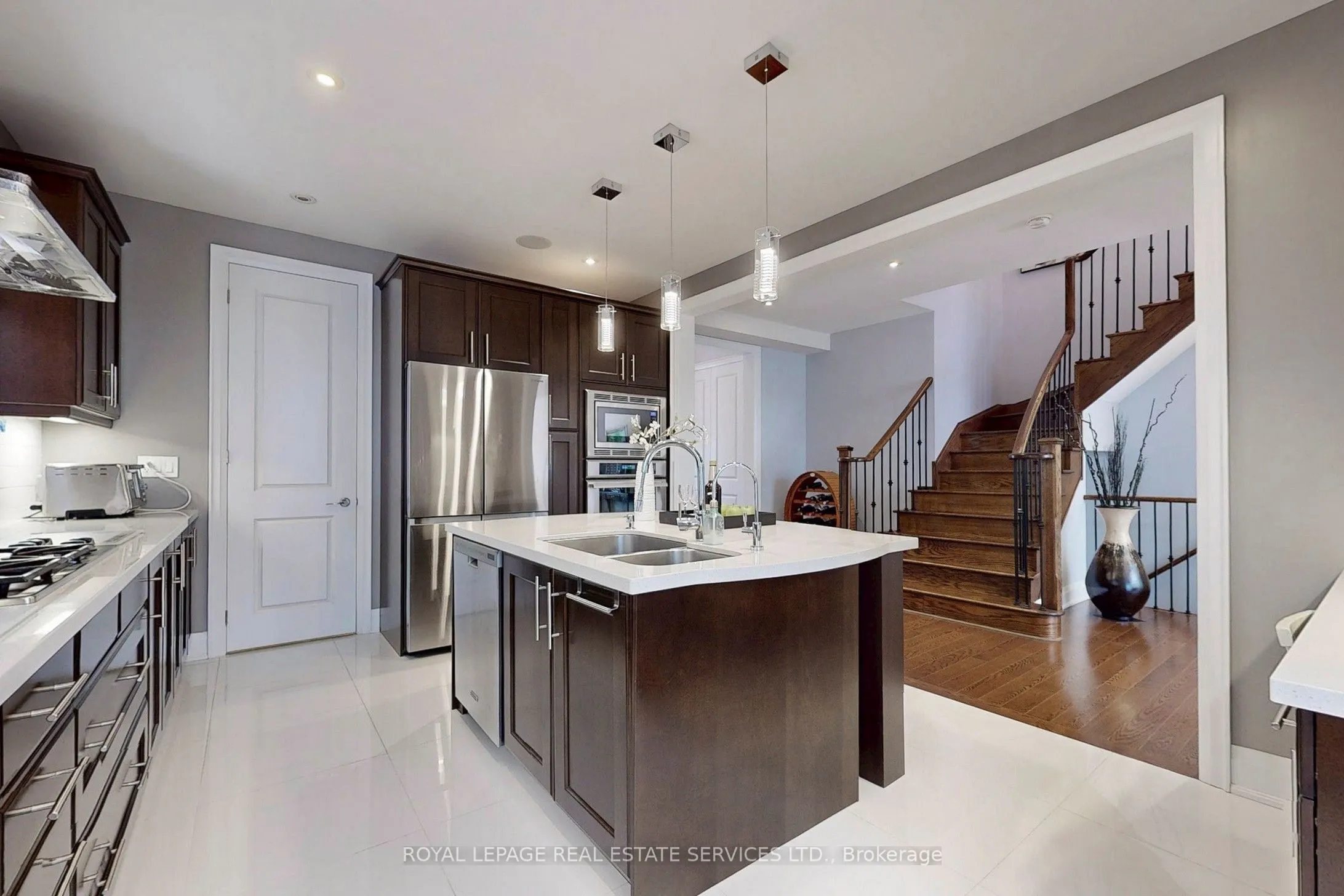 149 Coastline Drive