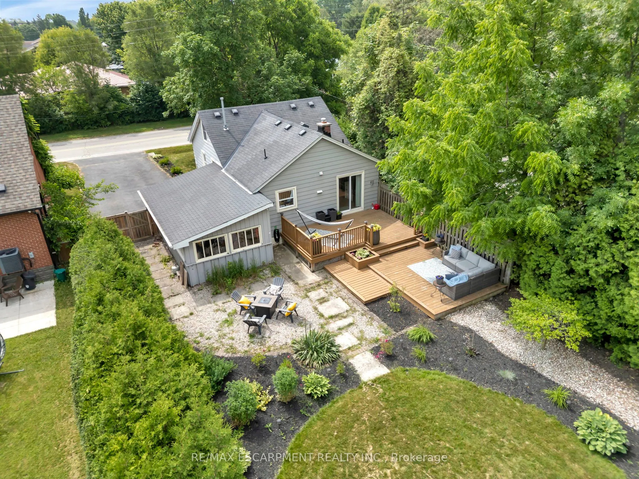 2387 Glenwood School Drive