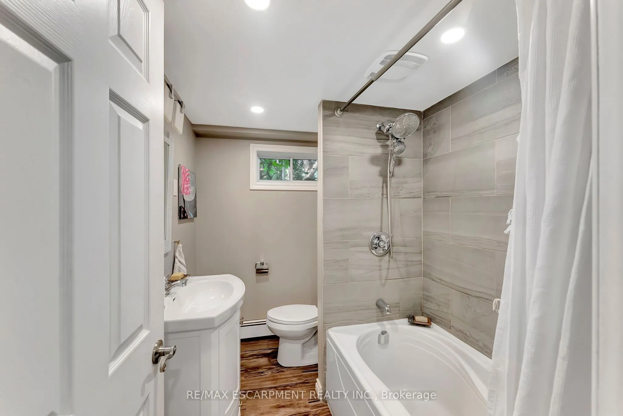 2387 Glenwood School Drive