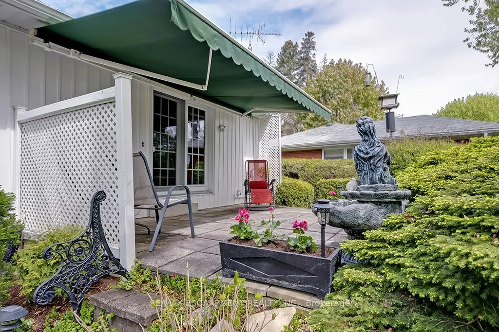 327 Strathcona Drive