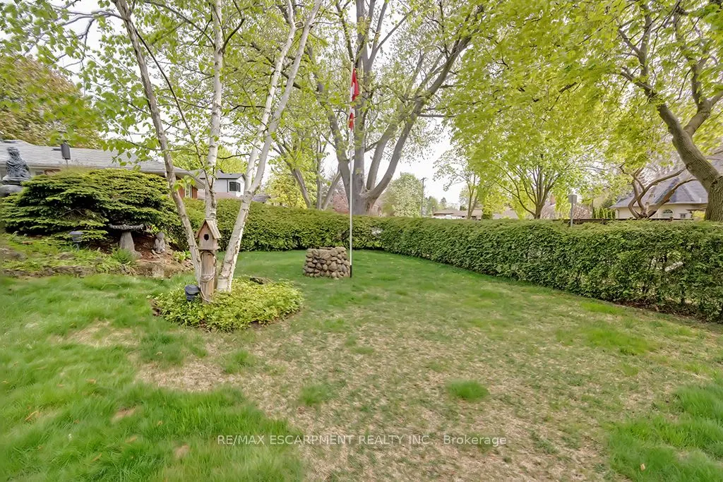 327 Strathcona Drive