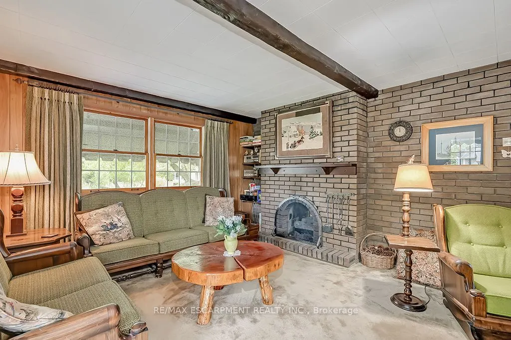 327 Strathcona Drive