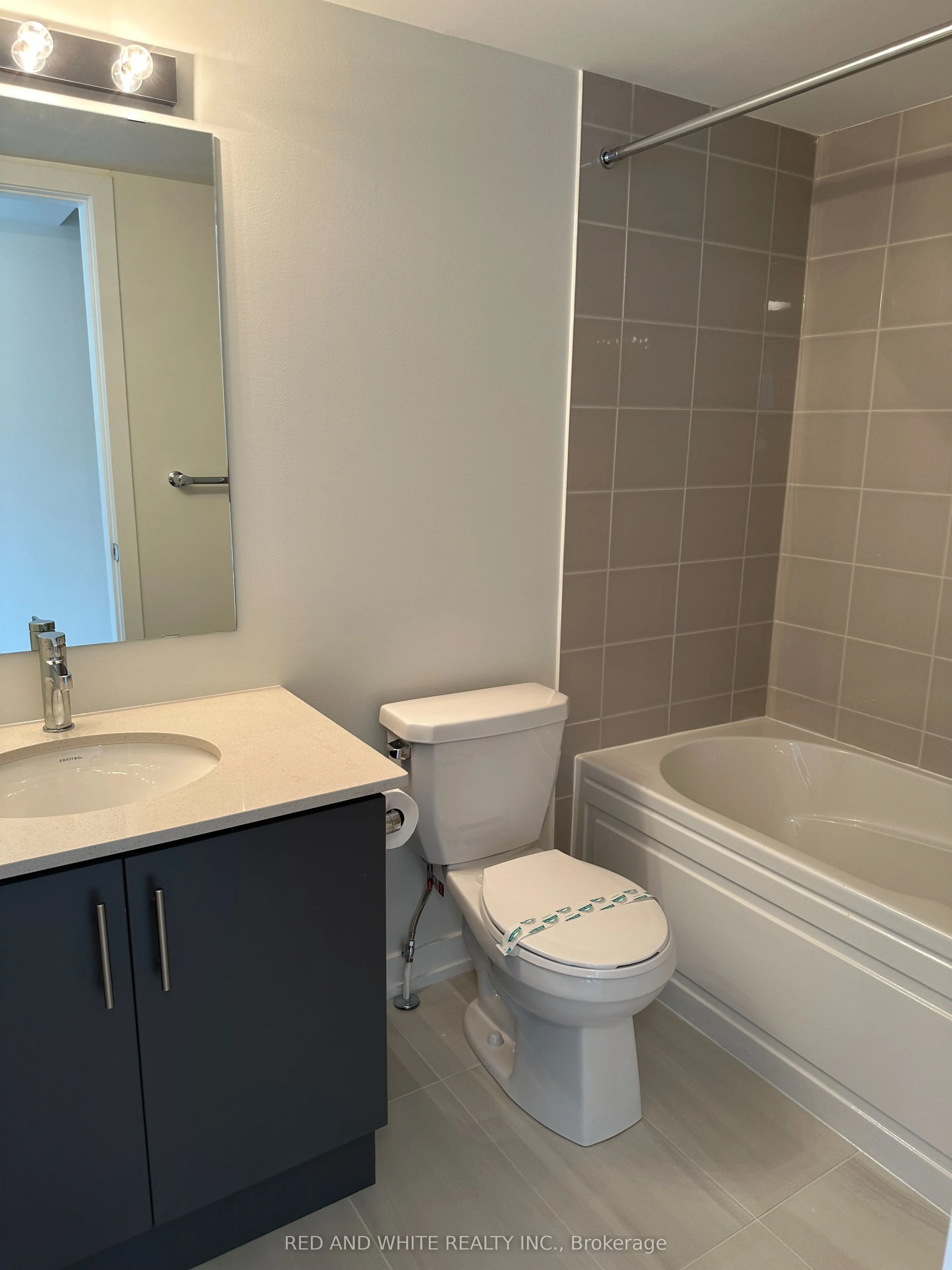 3550 Colonial Drive, #18