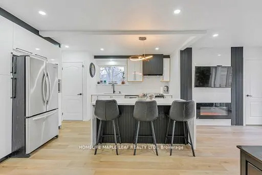 292 Woodward Avenue
