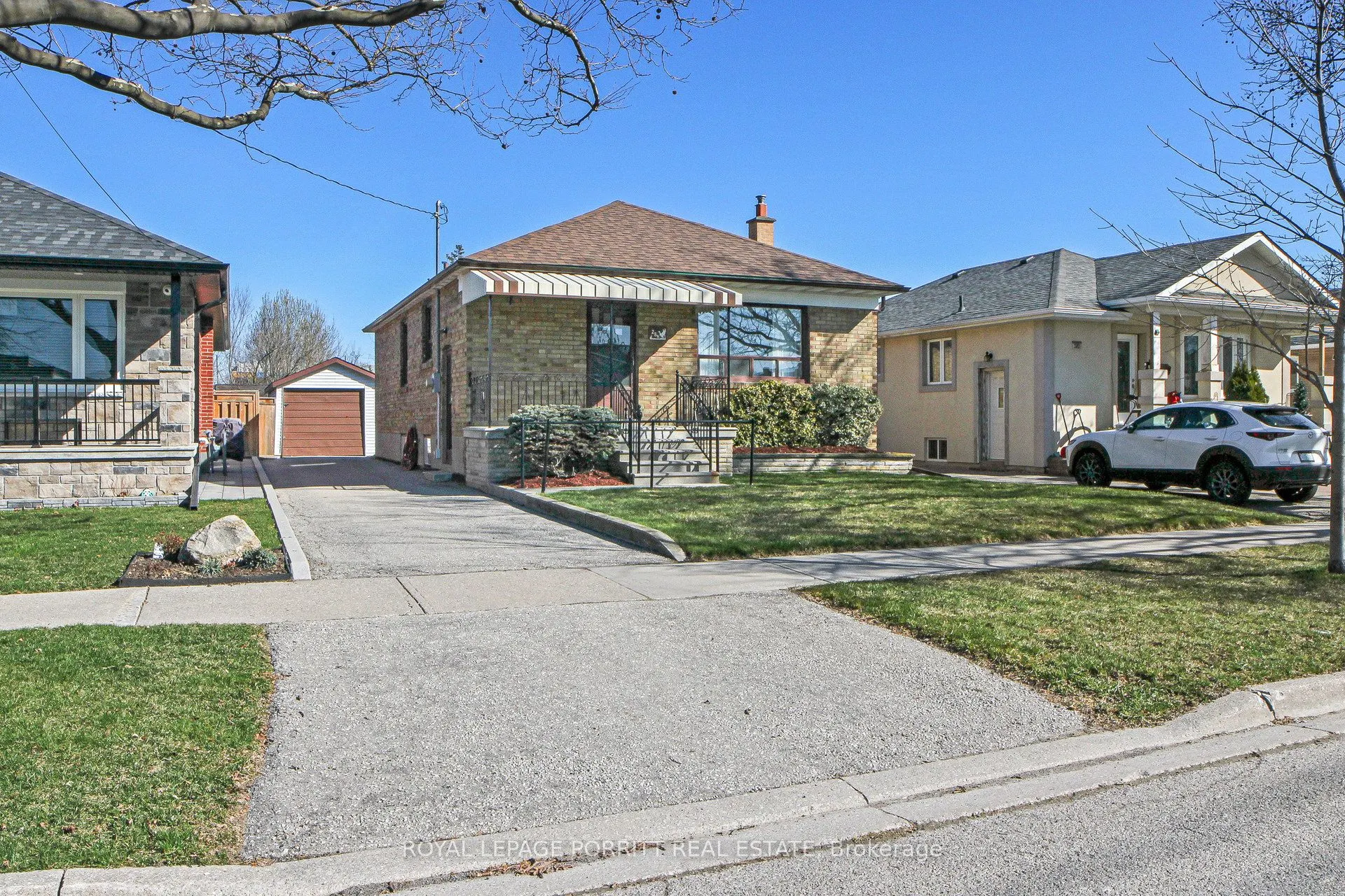 284 Lanor Avenue