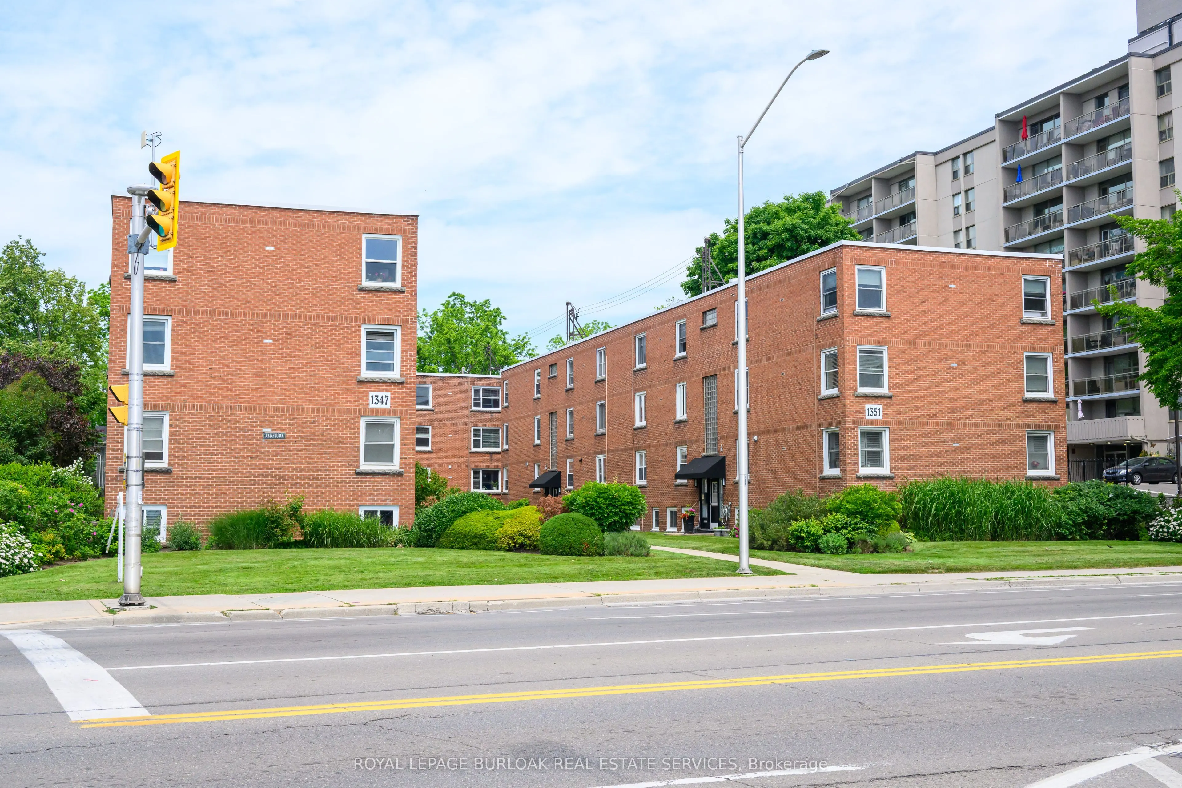 1351 Lakeshore Road, #16