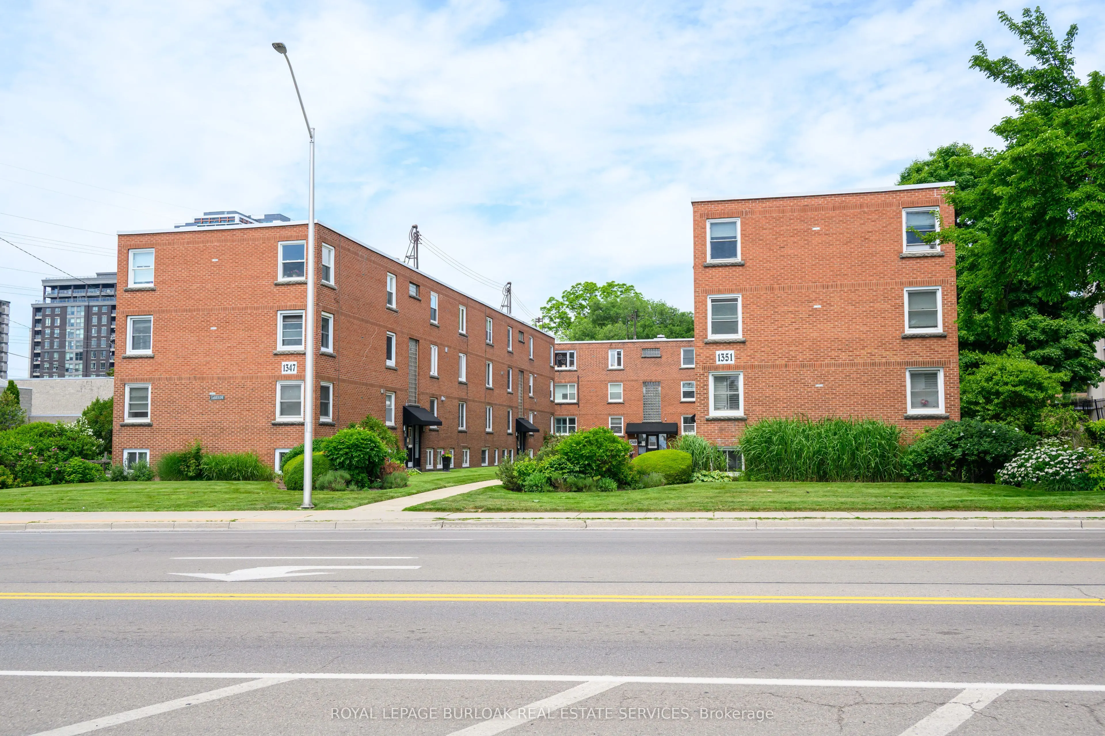 1351 Lakeshore Road, #16