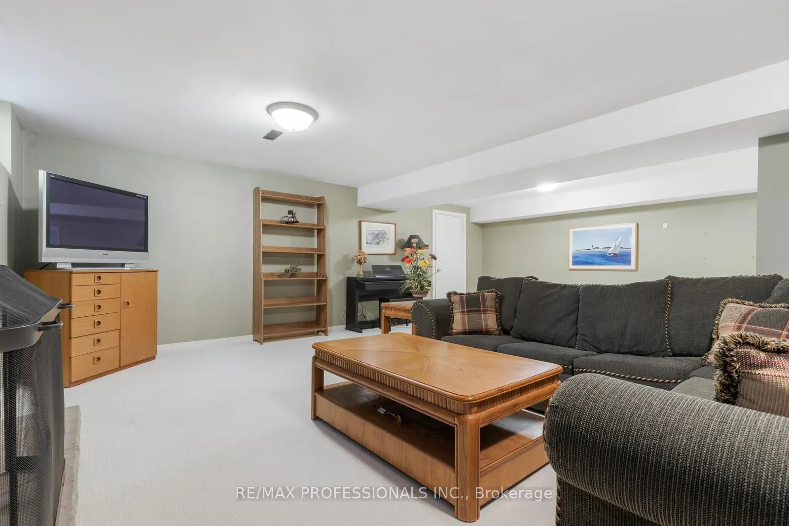 15 Warrender Avenue