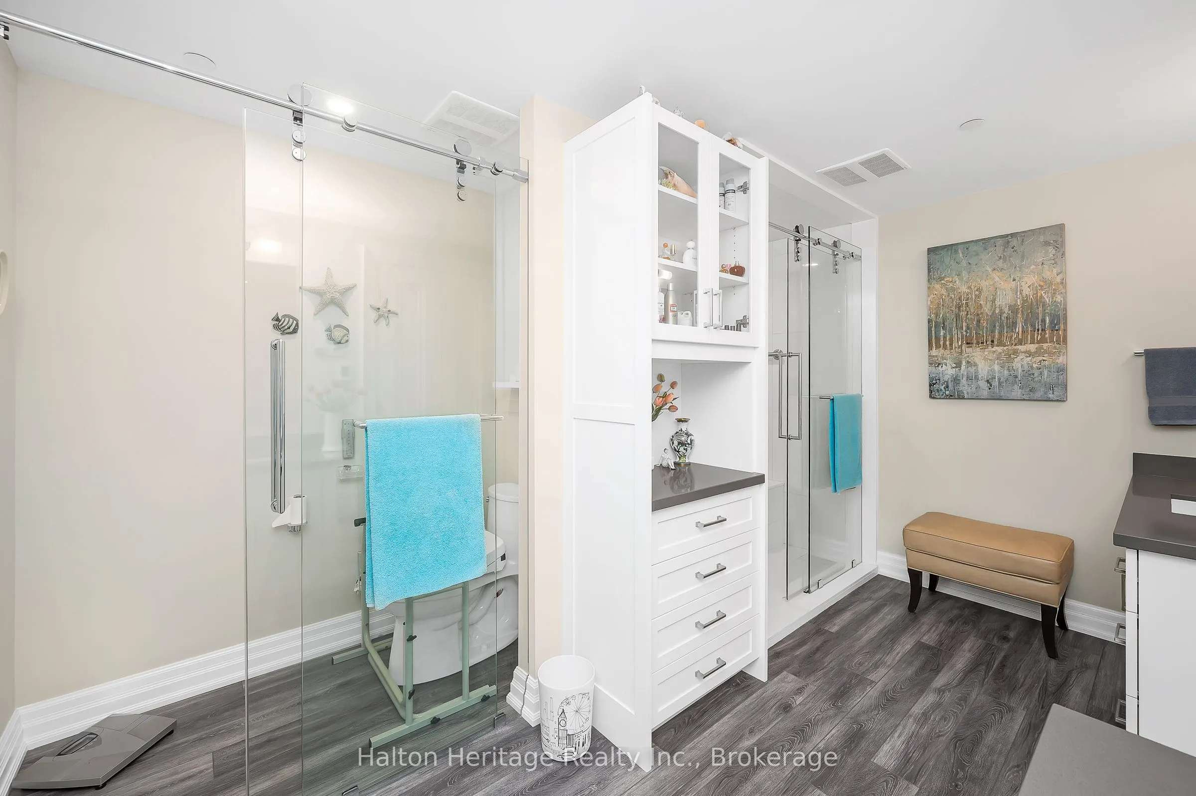 2060 Lakeshore Road, #1004