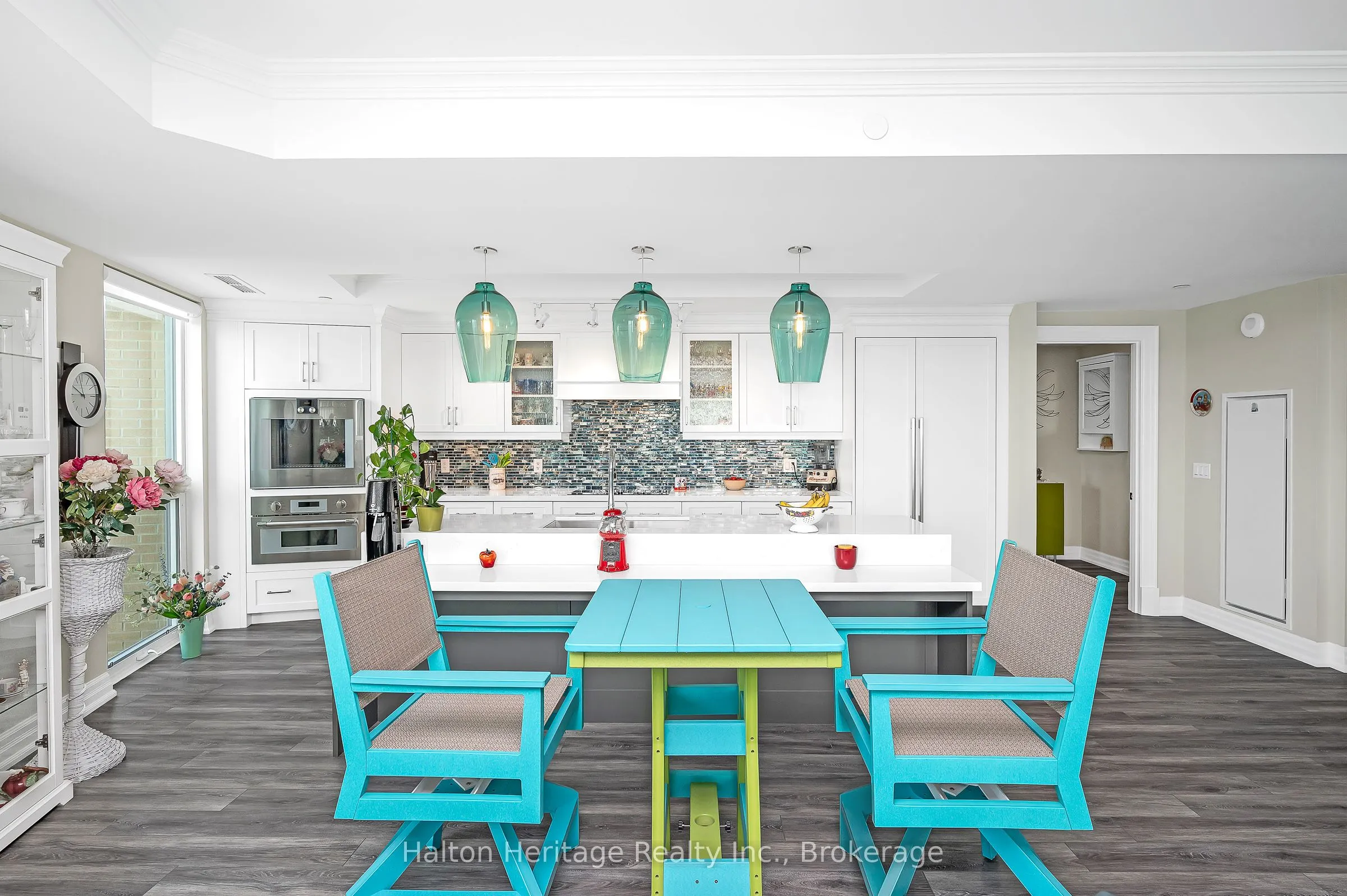 2060 Lakeshore Road, #1004