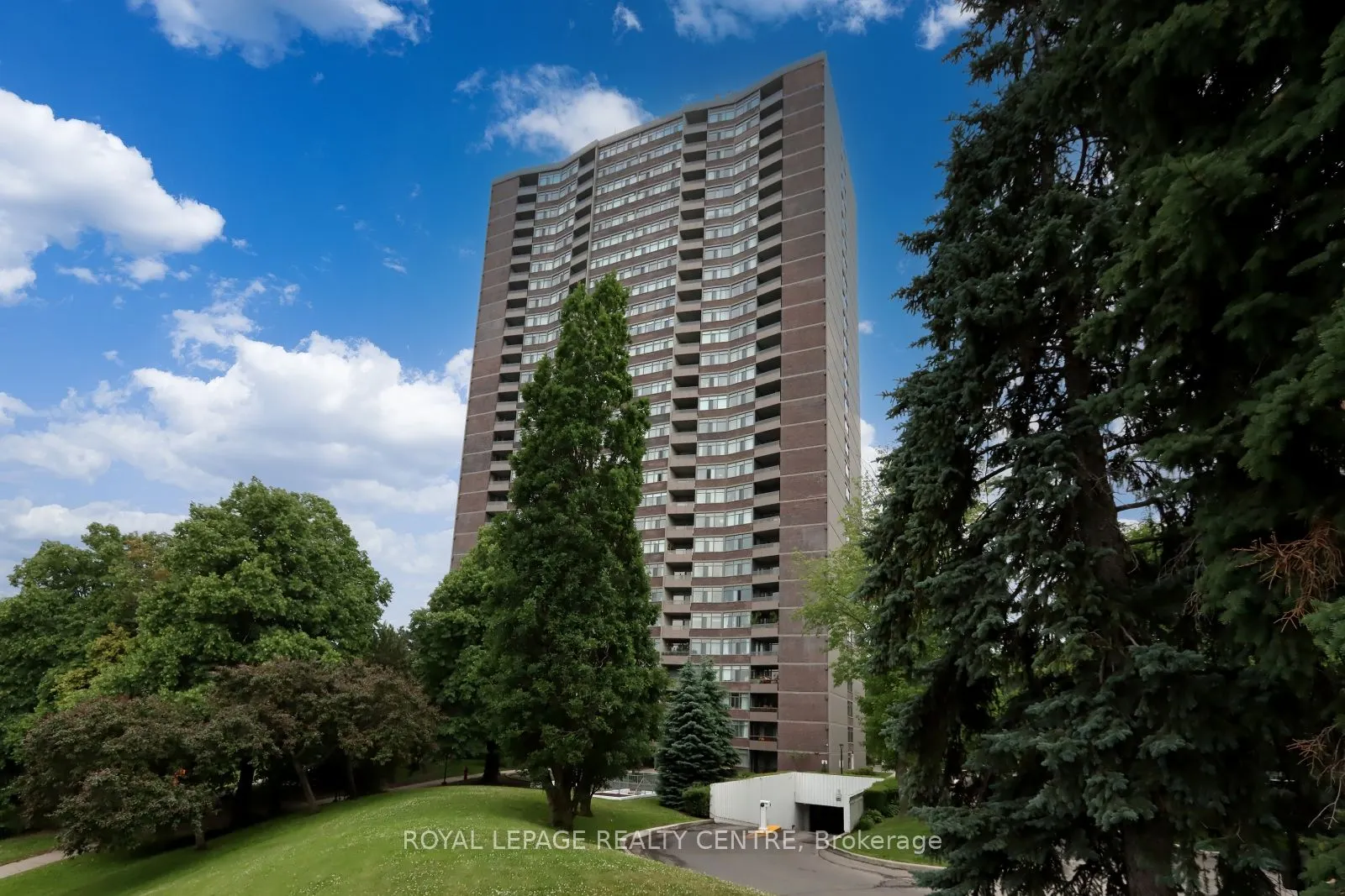 3100 Kirwin Avenue, #701