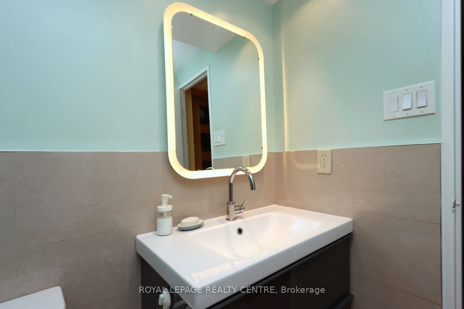 3100 Kirwin Avenue, #701