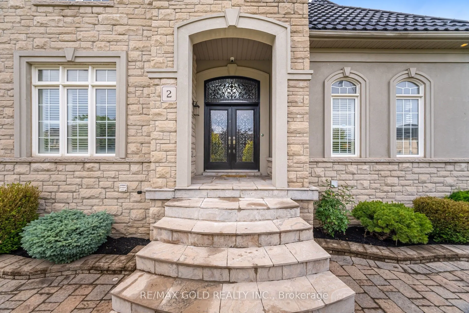2 Belleville Drive