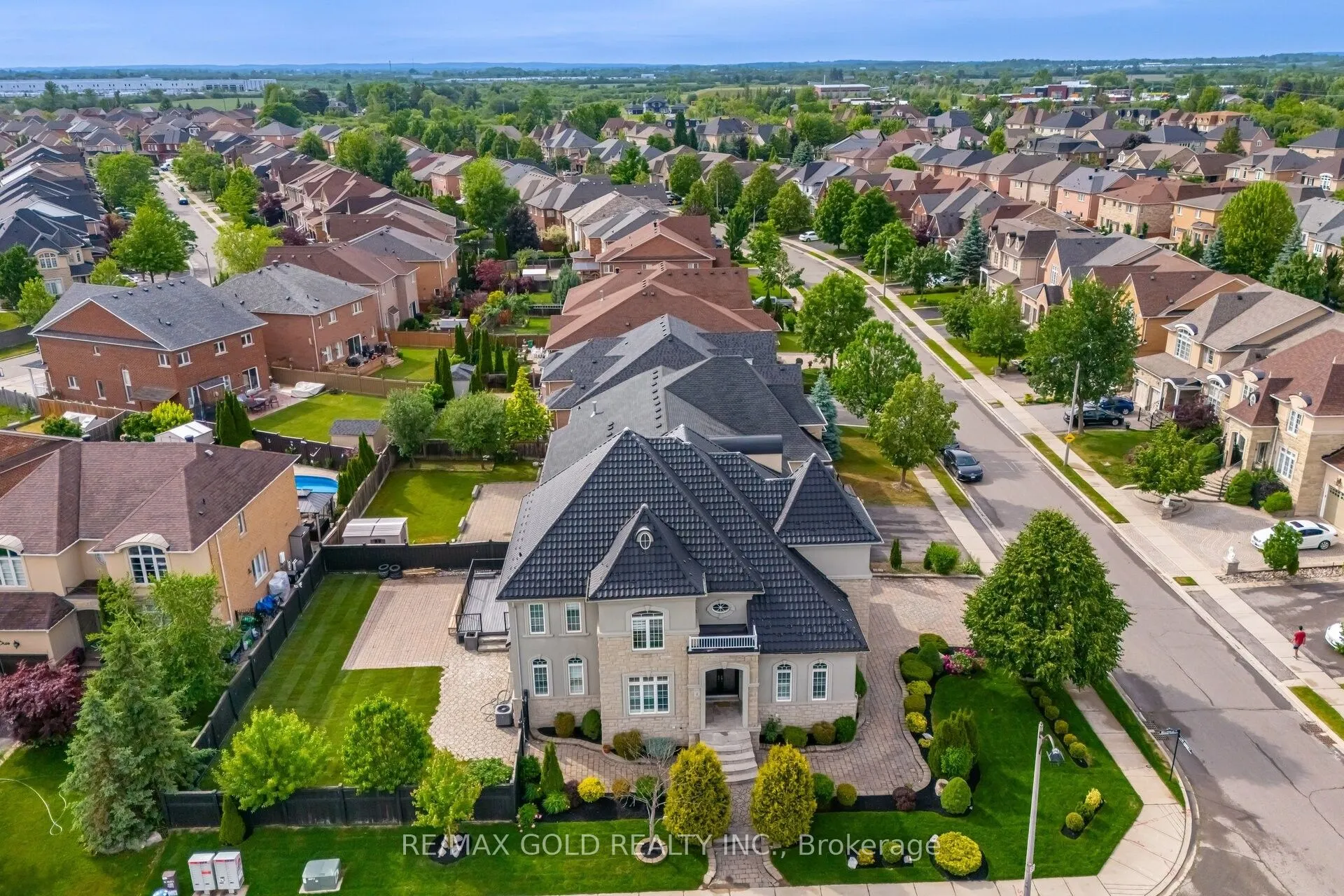 2 Belleville Drive