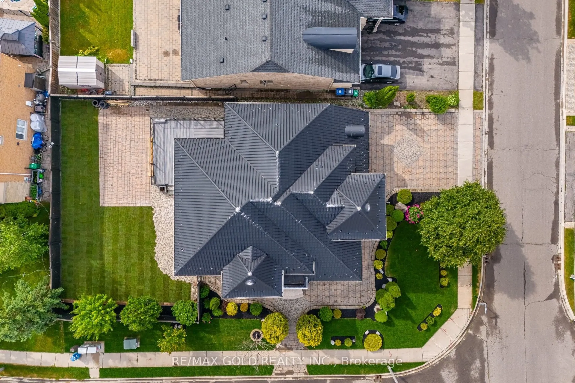 2 Belleville Drive