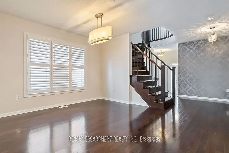 255 Monaghan Crescent E