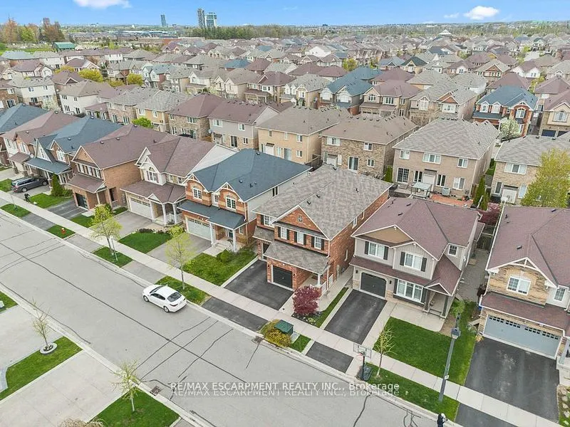 255 Monaghan Crescent E