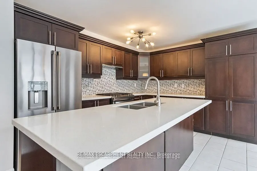 255 Monaghan Crescent E