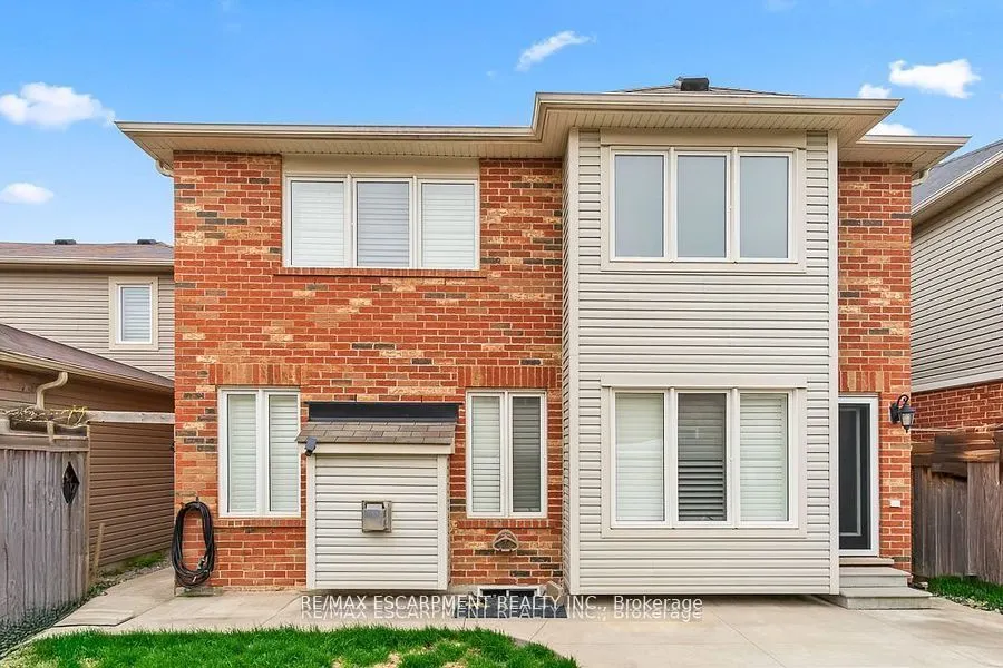 255 Monaghan Crescent E