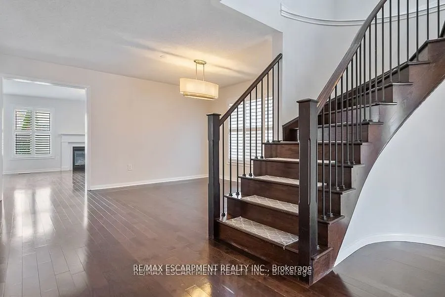 255 Monaghan Crescent E