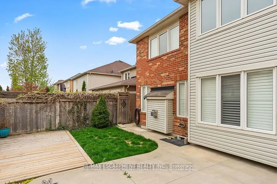 255 Monaghan Crescent E