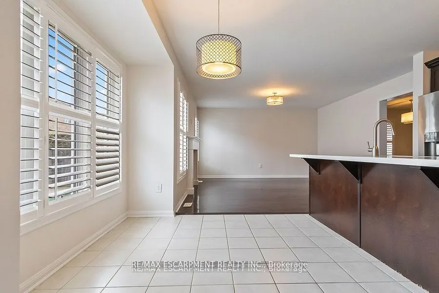 255 Monaghan Crescent E