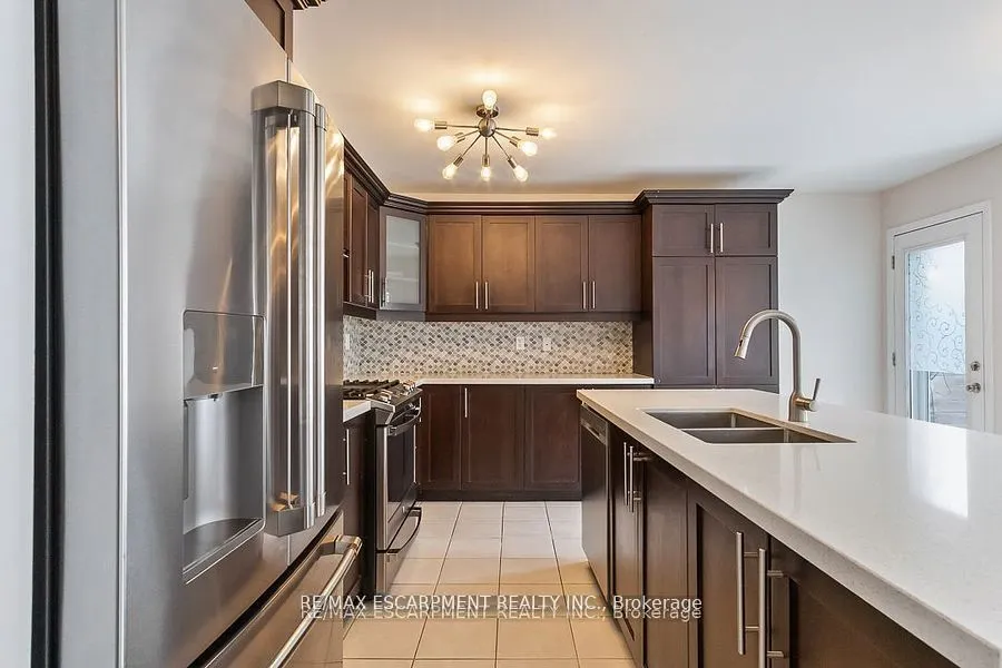255 Monaghan Crescent E