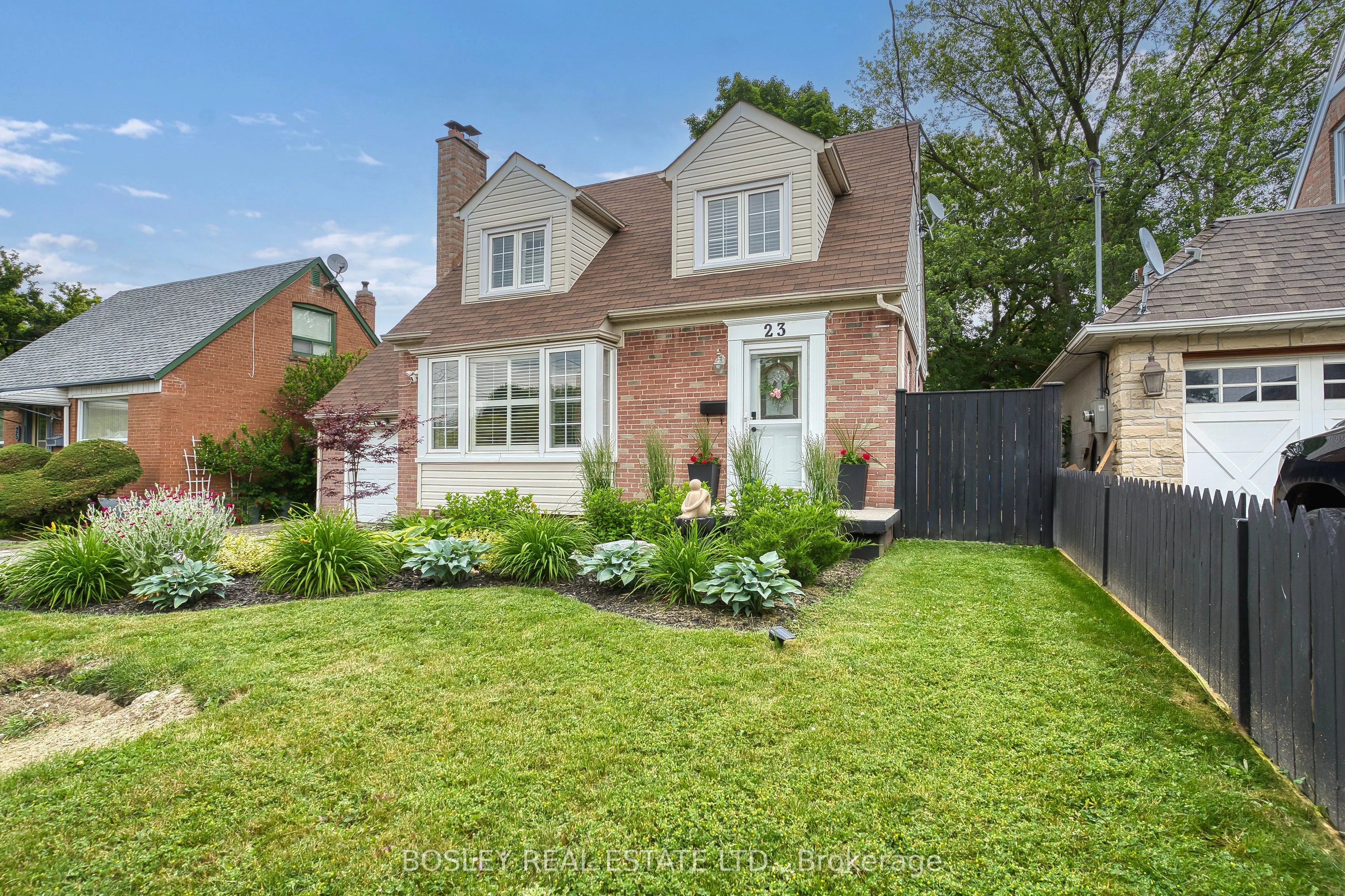 23 Farnsworth Drive